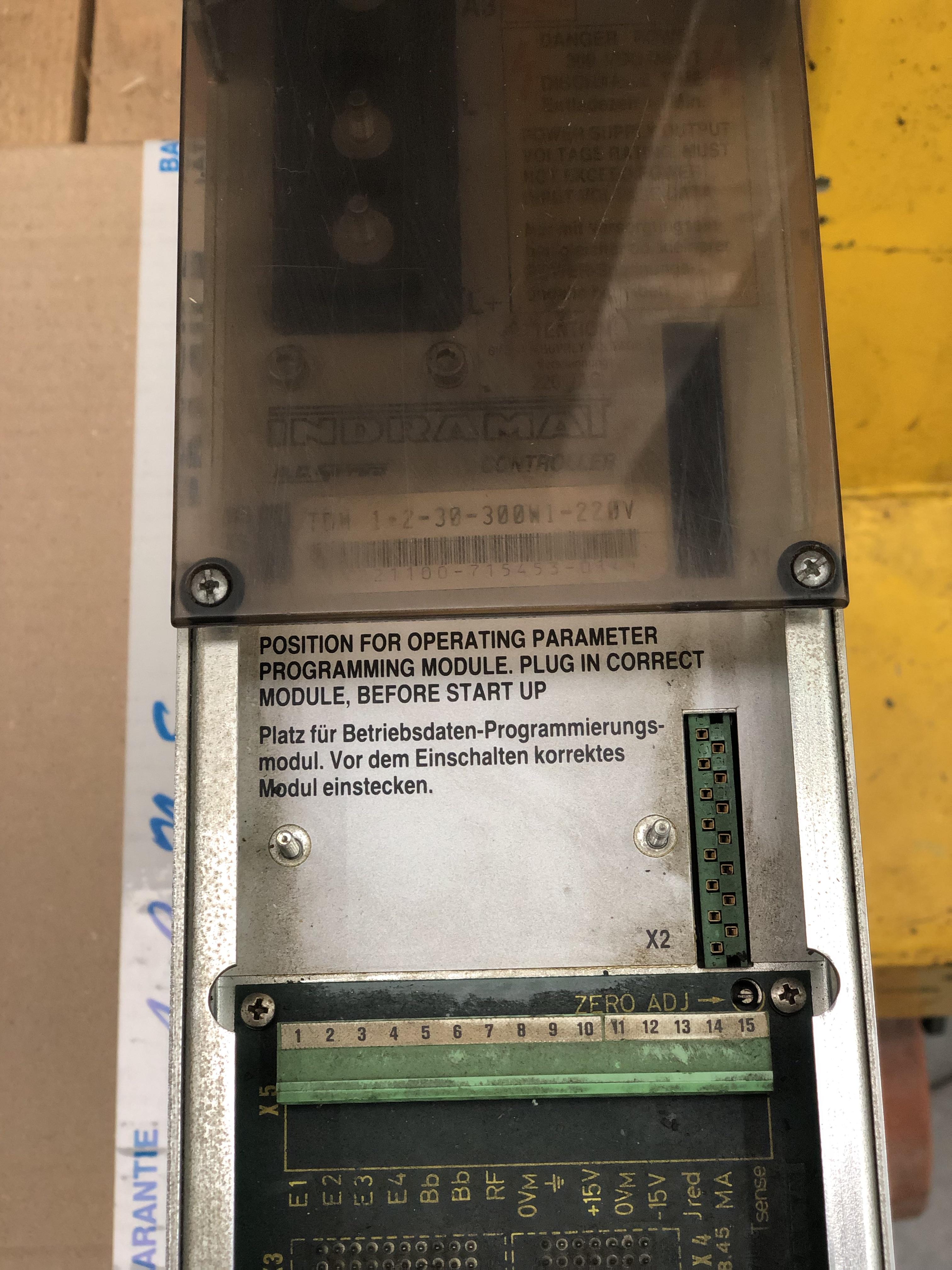 Indramat Variateur TDM 1-2-30-300W1-220V