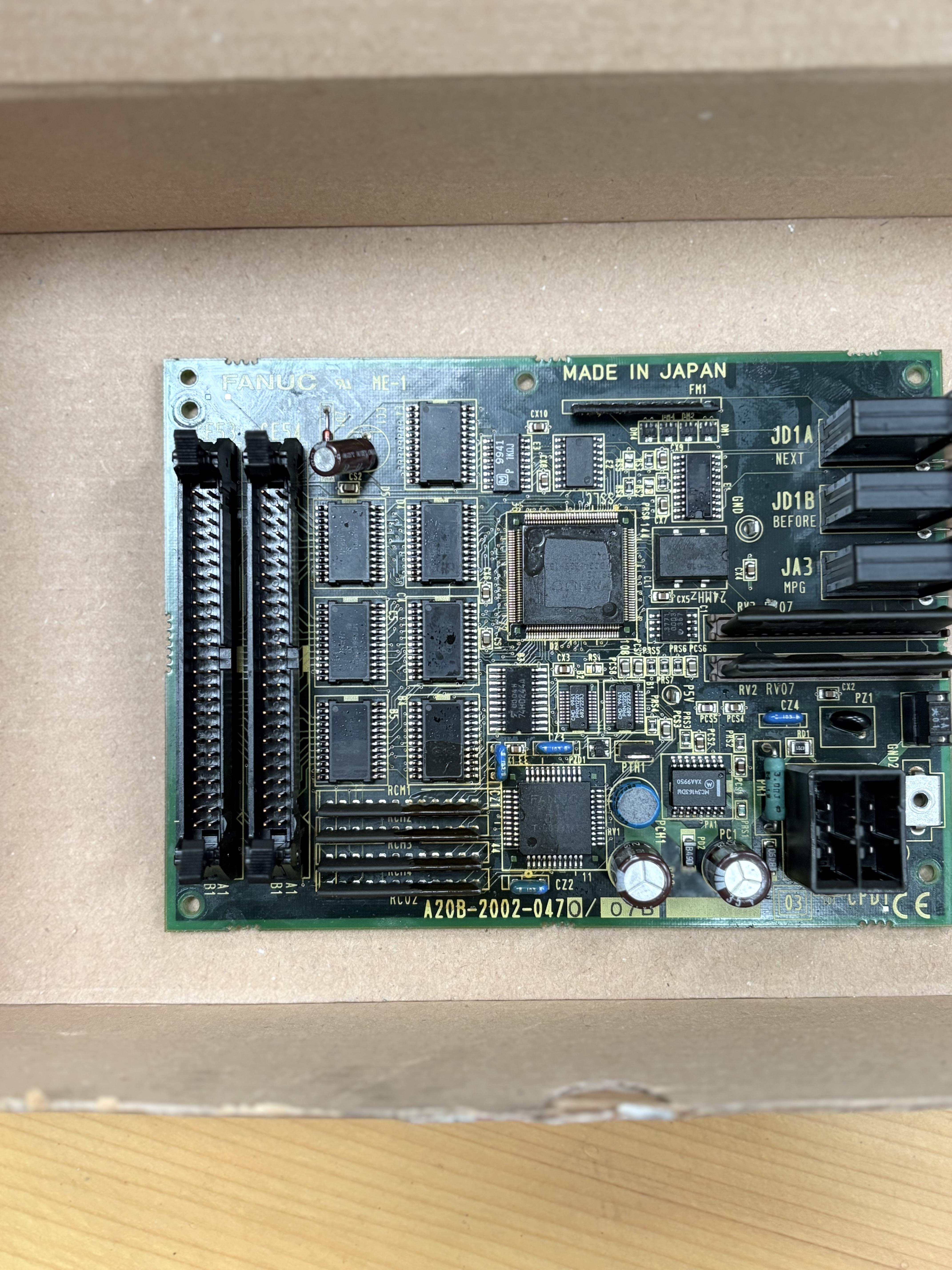 Carte Fanuc A20B-2002-0470