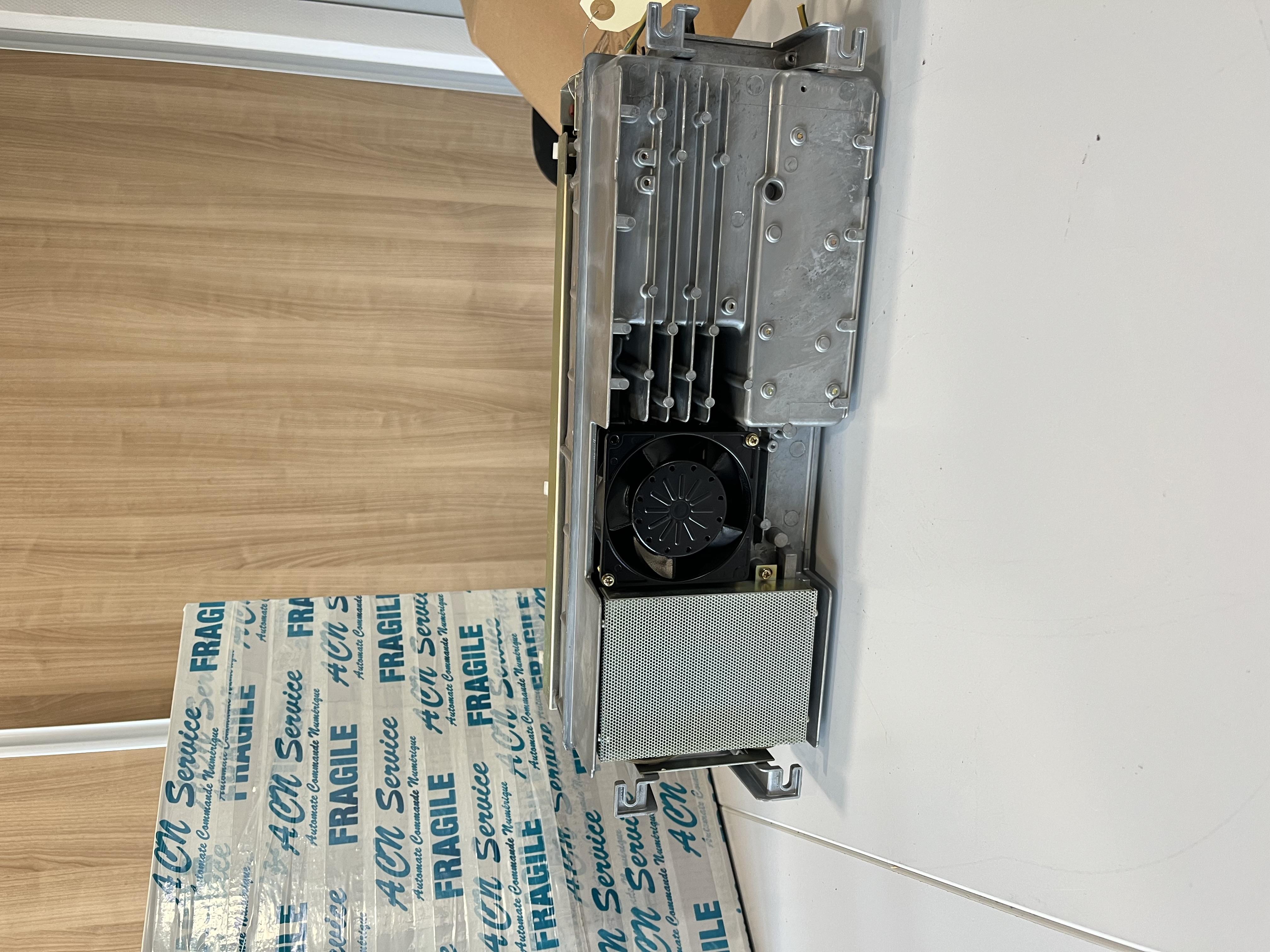 Mitsubishi Variateur d'axe MR-S1-300-E01