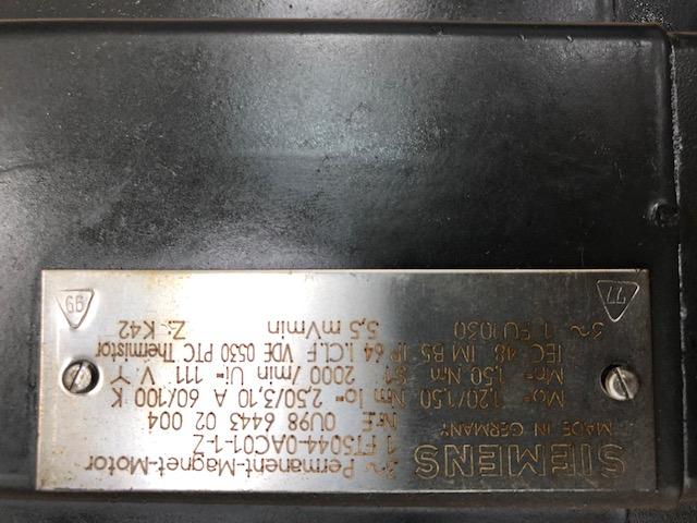 Siemens Moteur 1FT5 1FT5044-0AC01-1-Z